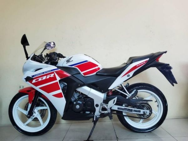 Honda CBR150R ปี2019 สภาพเกรดA 19939 กม. เอกสารพร้อมโอน รูปที่ 0